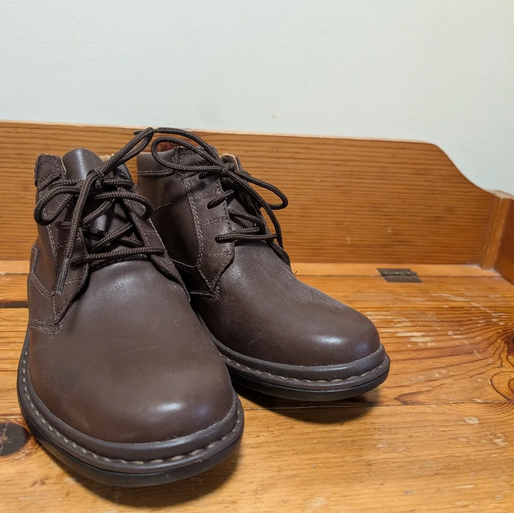 Clarks Gore-Tex Brown Leather Chukka Boots Men’s 7.5 Waterproof Comfort
